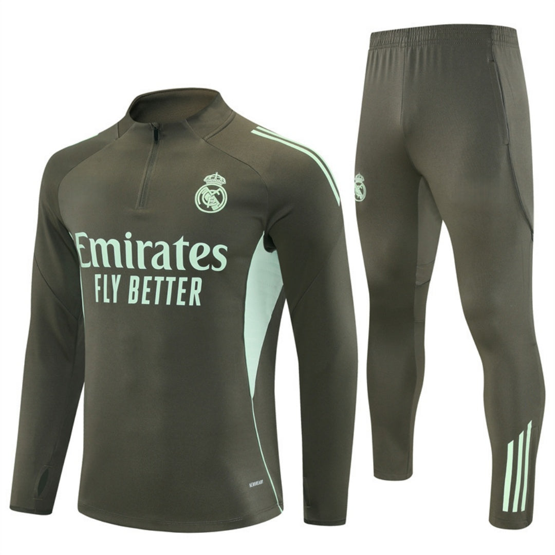 25/26 Ensemble Real Madrid green Spécial
