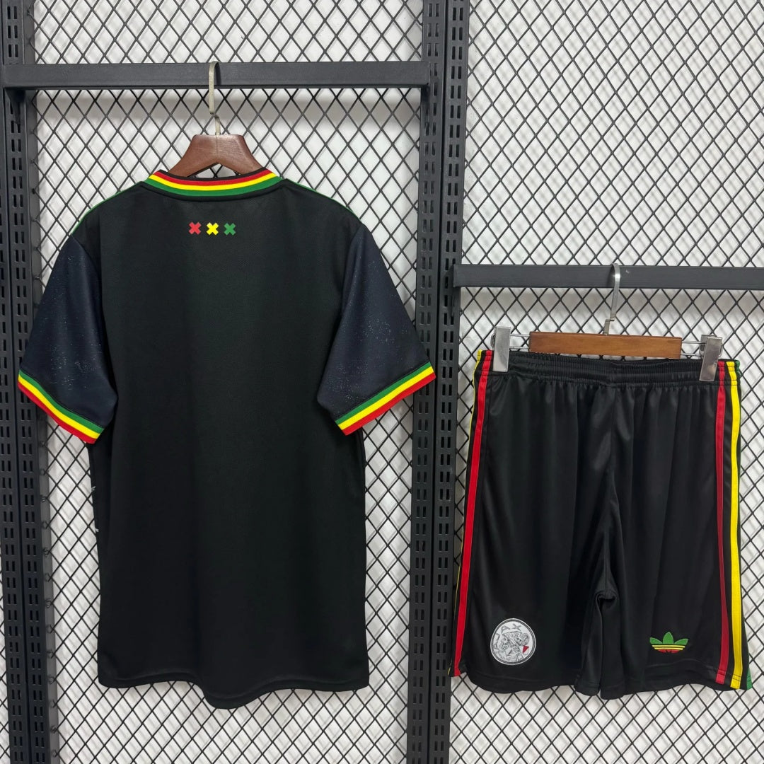 Ensemble 26/27 AJAX Spécial Adult
