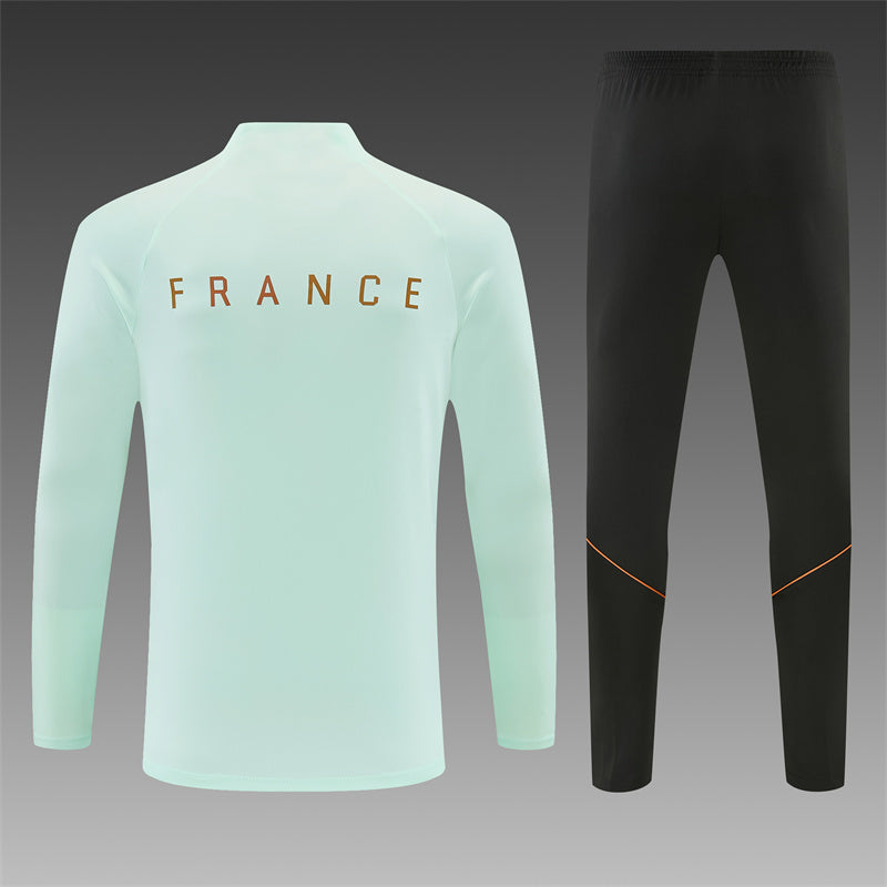 26/27 Ensemble France green