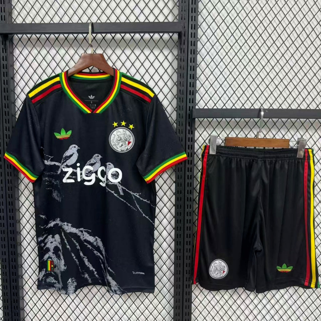 Ensemble 26/27 AJAX Spécial Adult
