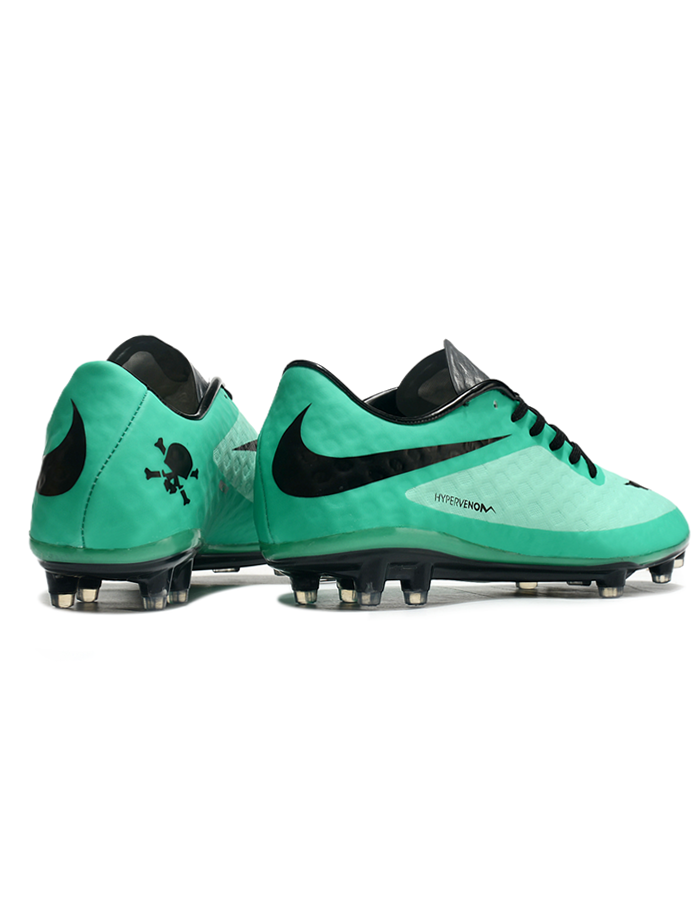 Crampons Hypervenom phantom - L'Univers du Maillot