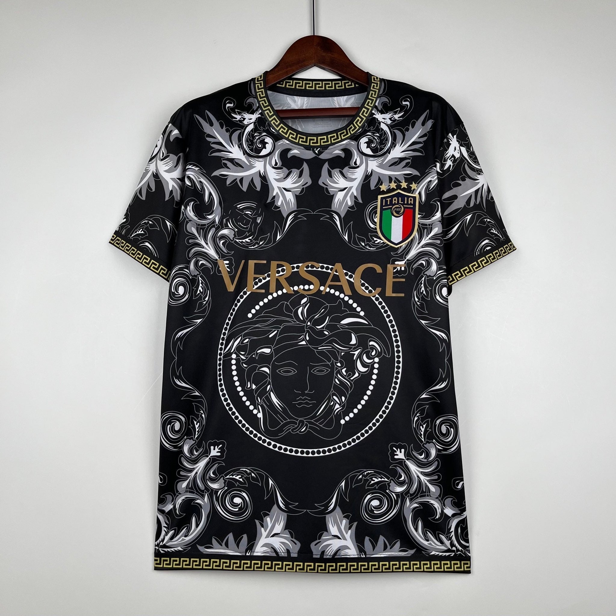 Italy Concept Noir Doré 2023 2024 - L'Univers du Maillot