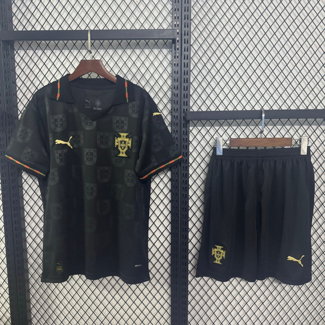 Ensemble 25/26 Portugal Adult Spécial