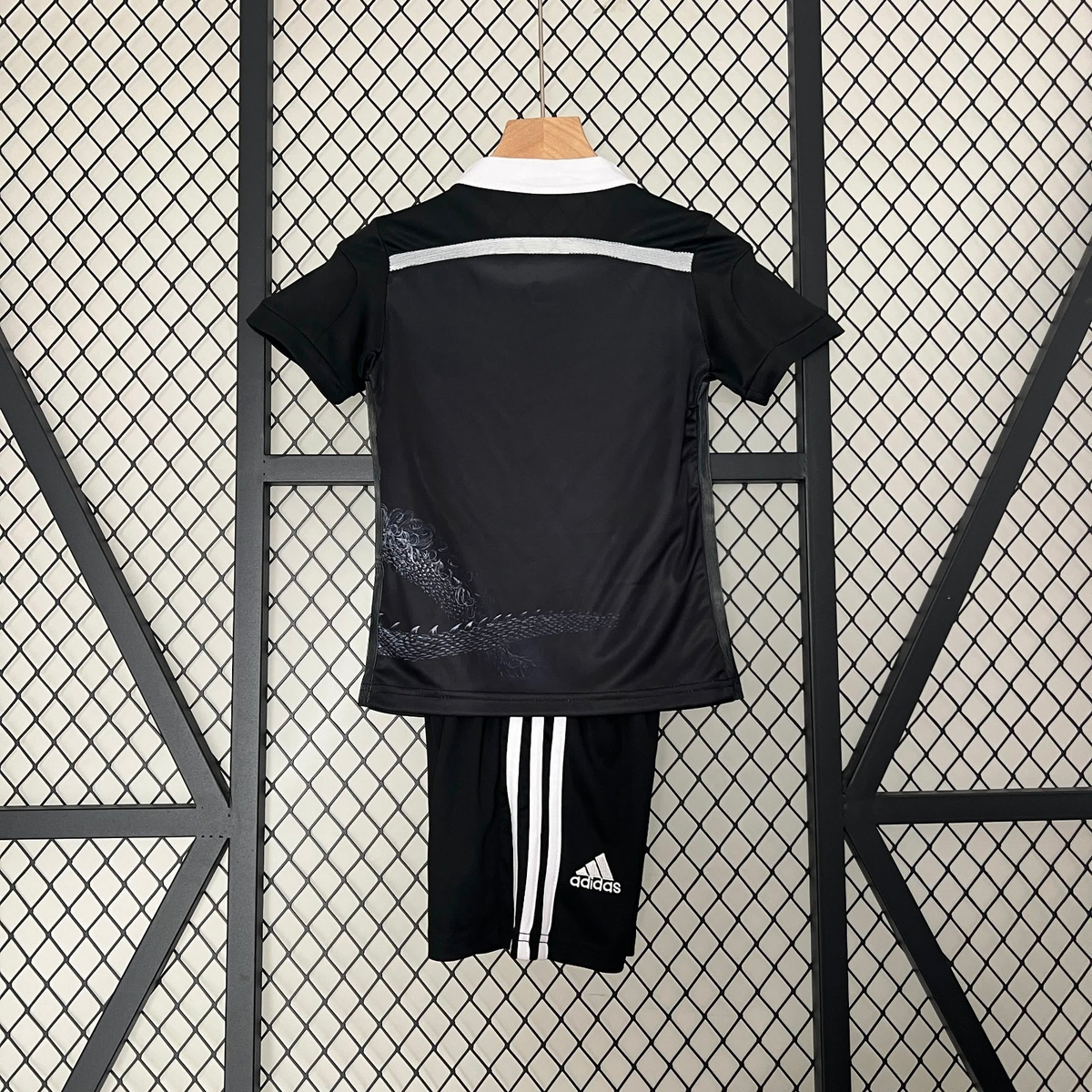 24/25 Ensemble Enfant Real Madrid - L'Univers du Maillot