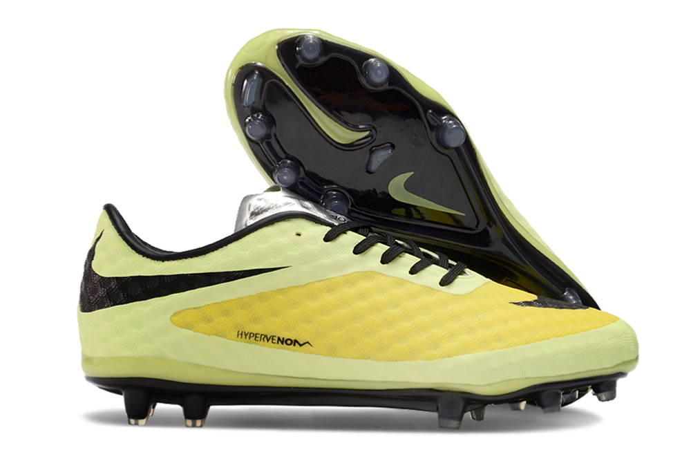 Crampons Hypervenom élite - L'Univers du Maillot