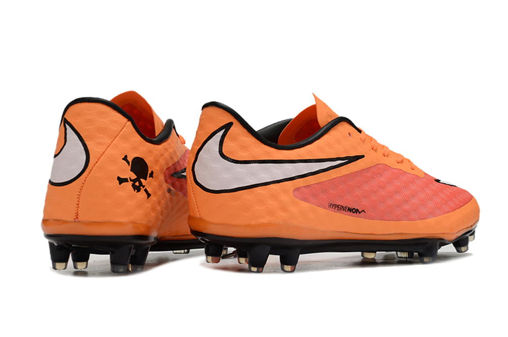 Crampons Hypervenom élite - L'Univers du Maillot