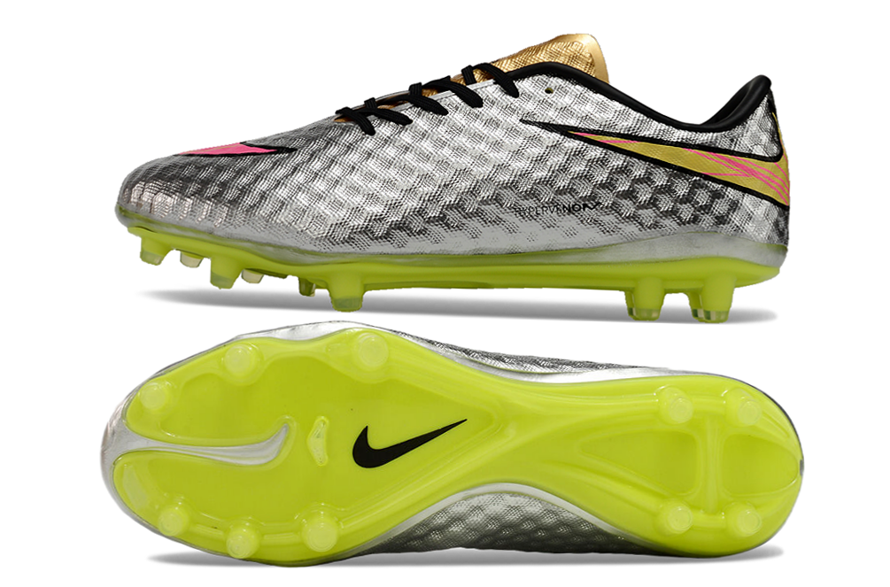 Crampons Hypervenom élite - L'Univers du Maillot