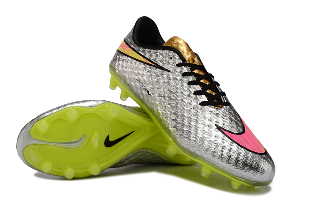 Crampons Hypervenom élite - L'Univers du Maillot