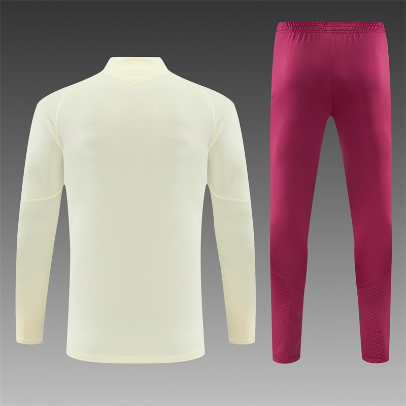 26/27 Ensemble Real Madrid cream-coloured