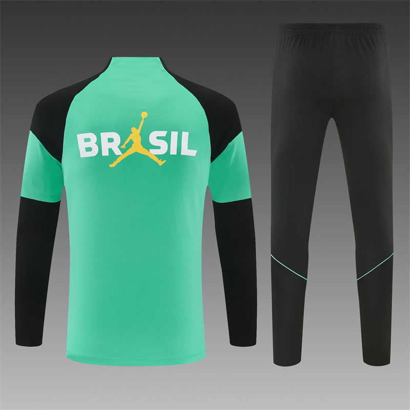26/27 Ensemble Brésil green