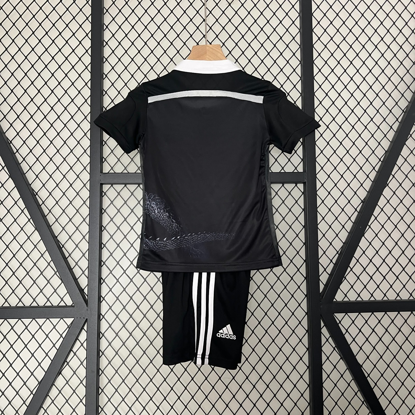 24/25 Ensemble Enfant Real Madrid - L'Univers du Maillot